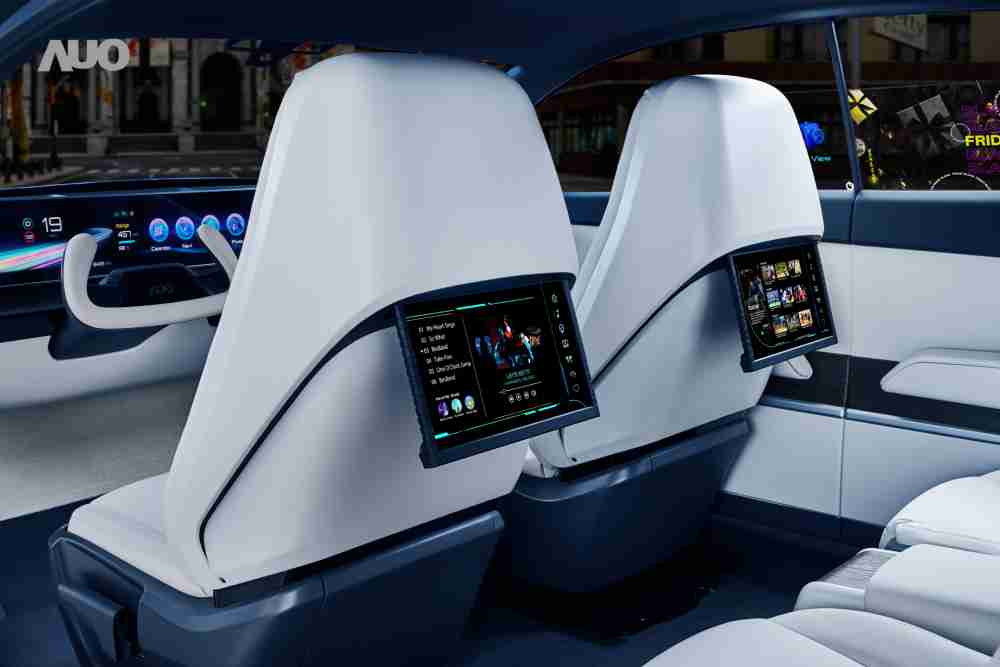 尊龙集团将于CES 展示全新Smart Cockpit 2024，，，可紧密串连使用者多元需求，，，并革新座舱内部的应用和设计，，，，带来身历其境且引人入胜的视觉飨宴，，满足驾乘人员的全方位体验