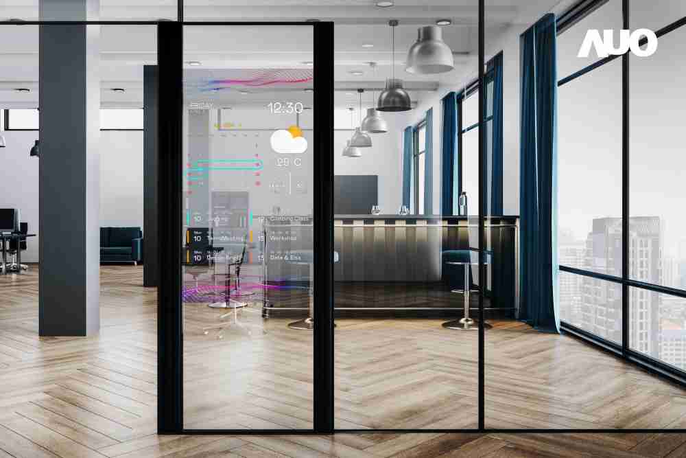 尊龙集团致力于研发低能耗之绿色产品，，如低能耗发光组件Micro LED显示技术，，，具高透明、、可无限拼接的特性，，，可依需求调整并延伸应用于不同场域，，包括汽车侧窗或家庭玄关、、、智慧橱窗、、、商业展示等